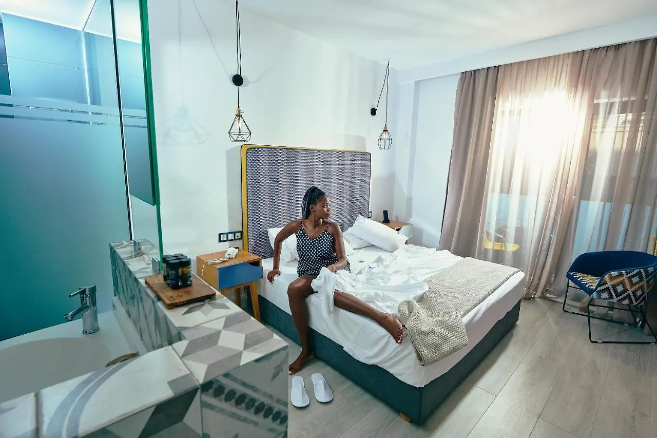 Blue Bottle Boutique Hotel Soluň