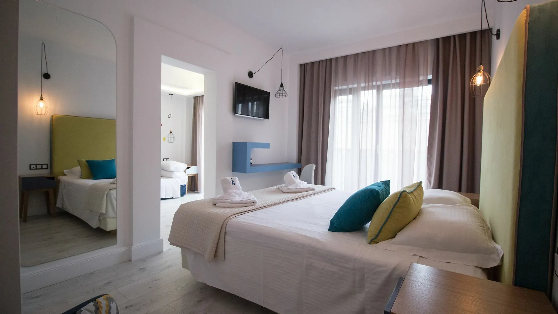 ***  Blue Bottle Boutique Hotel Thessaloniki Greece